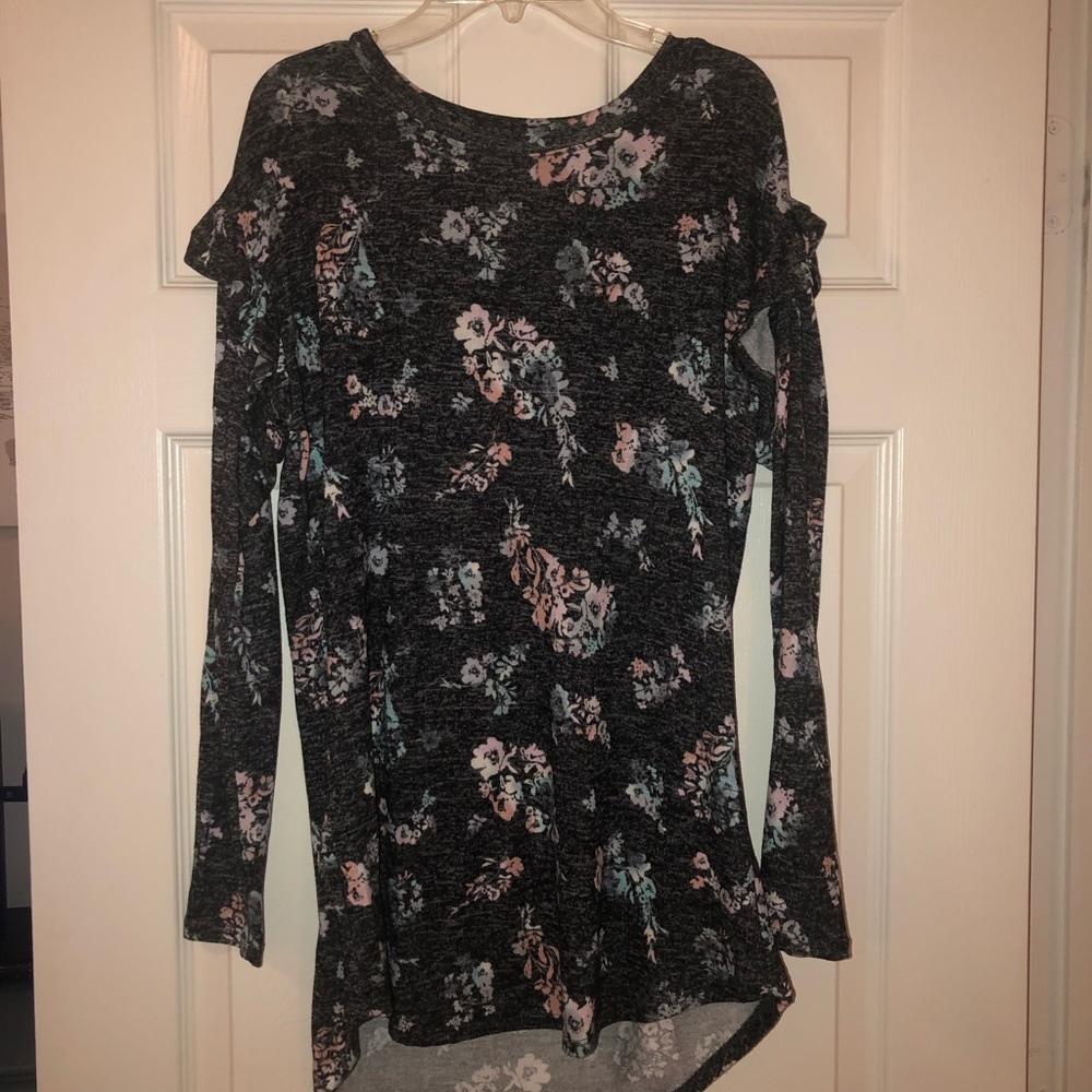Floral long sleeve top